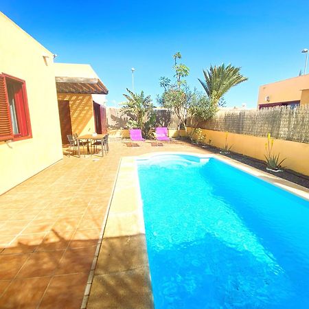 Villa Marlau Con Piscina Privada La Oliva Exterior photo